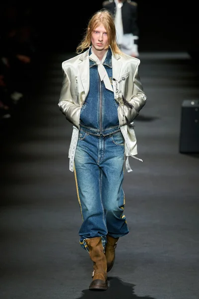 Look 21